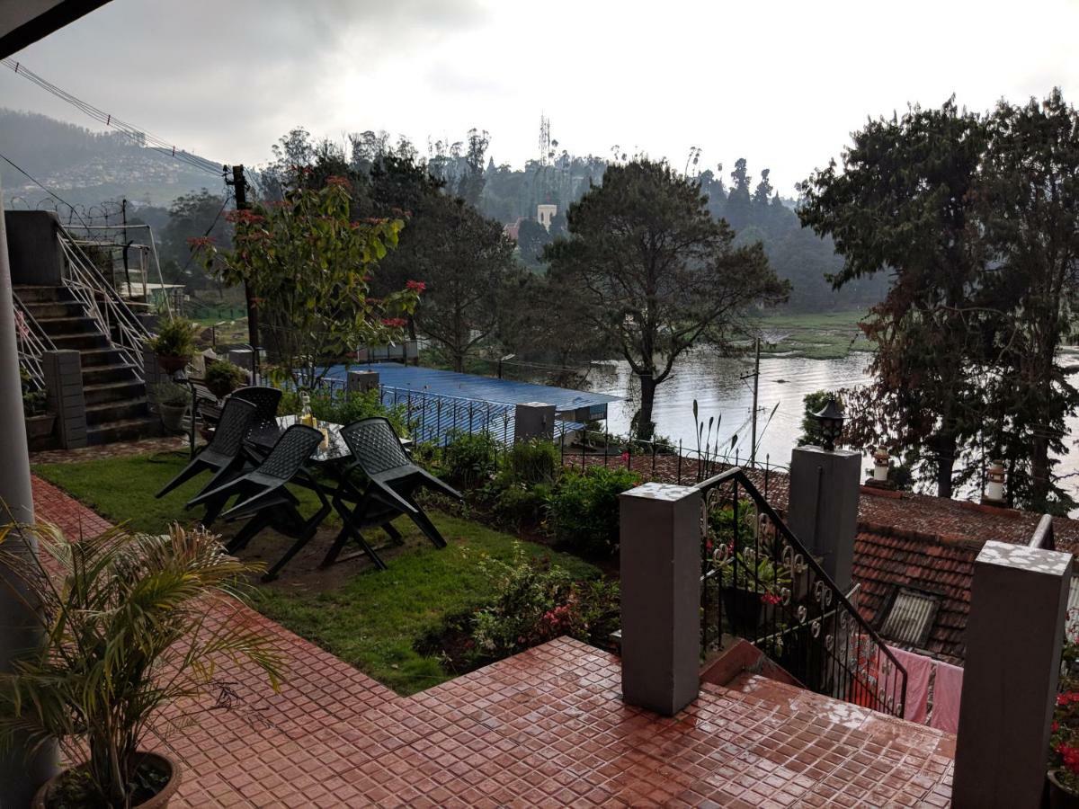 Reflections Guest House Ooty Exteriör bild